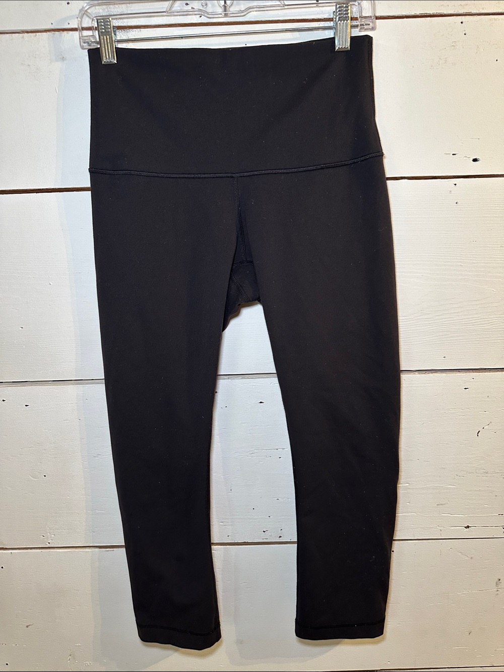 Lululemon Athletica Black High Waisted Cropped Wunder Under Leggings Size 8